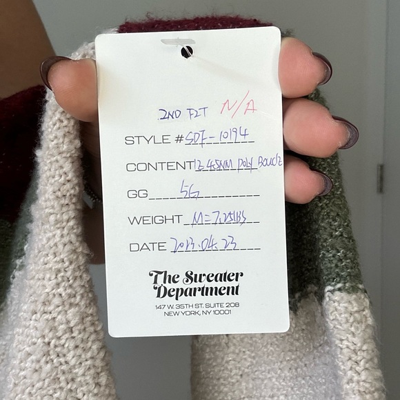 Color Block Seater Pullover - Picture 8 of 9